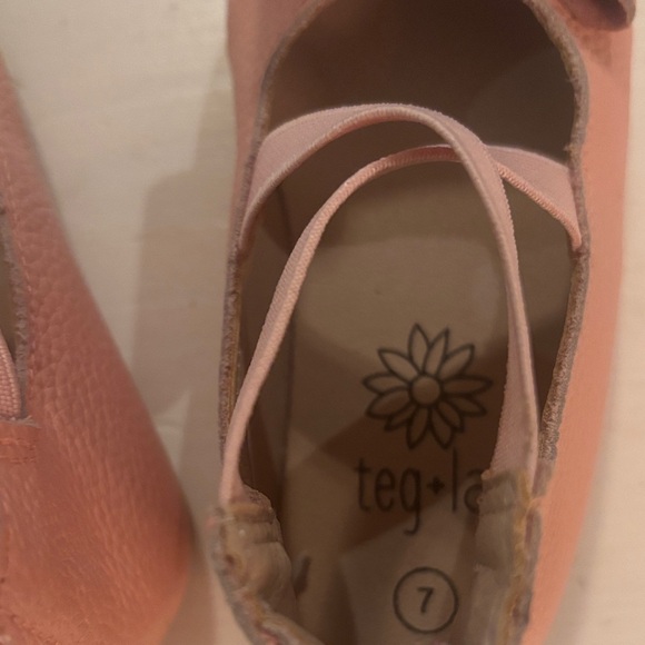 teg-lai  Kids Dress Shoes with Bow - Picture 3 of 4